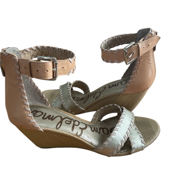 Sam Edelman Tan and Cream Sandals with Criss-Cross Design - Picture 2 of 4